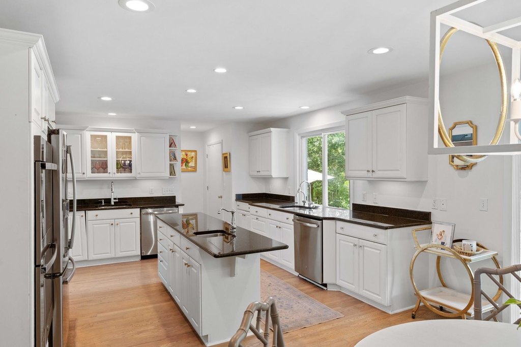 Charleston, South Carolina, 29407, United States, 4 Bedrooms Bedrooms, ,3 BathroomsBathrooms,Residential,Forsale,2007670