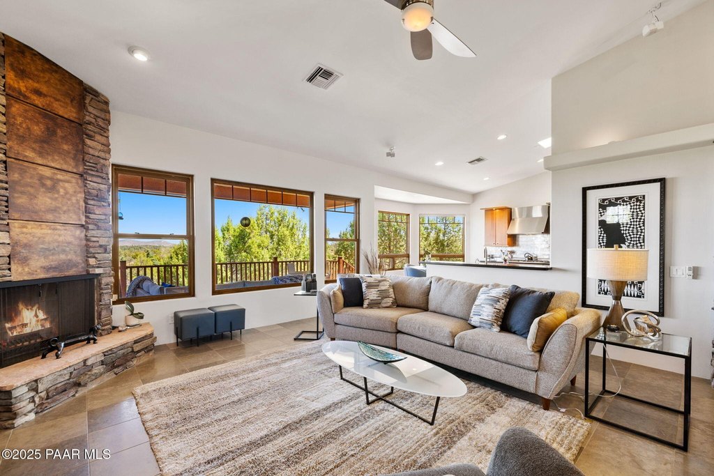 Prescott, Arizona, 86305, United States, 3 Bedrooms Bedrooms, ,2.5 BathroomsBathrooms,Residential,Forsale,1967158