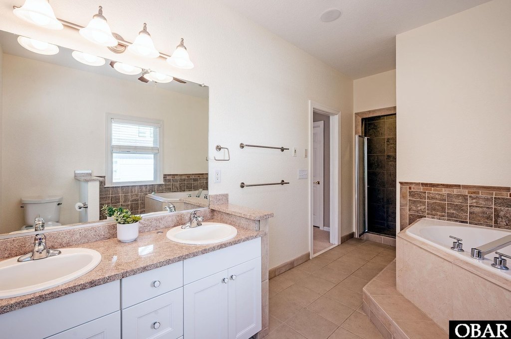 Powells Point, North Carolina, 27966, United States, 3 Bedrooms Bedrooms, ,2.5 BathroomsBathrooms,Residential,Forsale,1951929