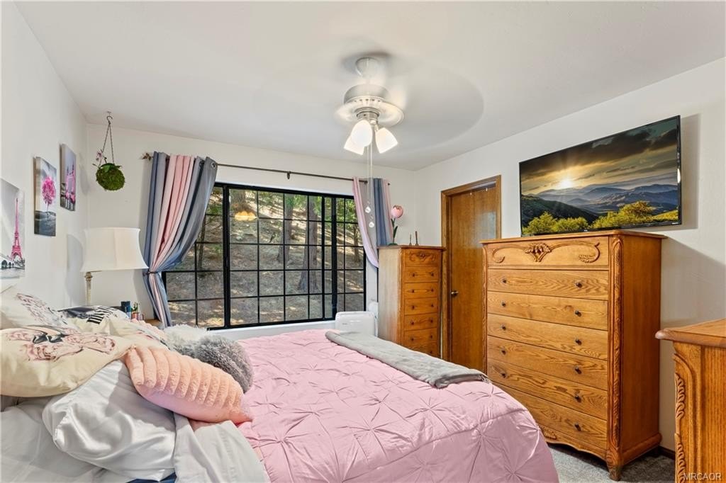 Lake Arrowhead, California, 92352, United States, 3 Bedrooms Bedrooms, ,3 BathroomsBathrooms,Residential,Forsale,1953303