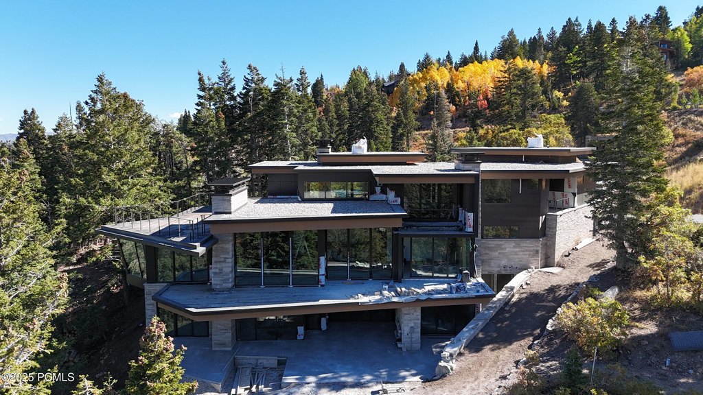 Park City, Utah, 84060, United States, 6 Bedrooms Bedrooms, ,7.5 BathroomsBathrooms,Residential,Forsale,2000251