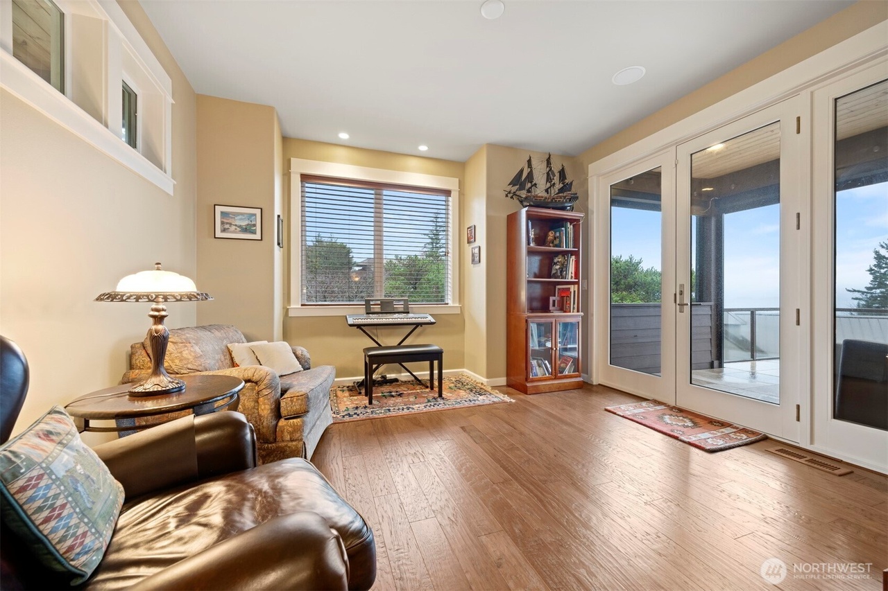 Bellingham, Washington, 98225, United States, 3 Bedrooms Bedrooms, ,2 BathroomsBathrooms,Residential,Forsale,2009205