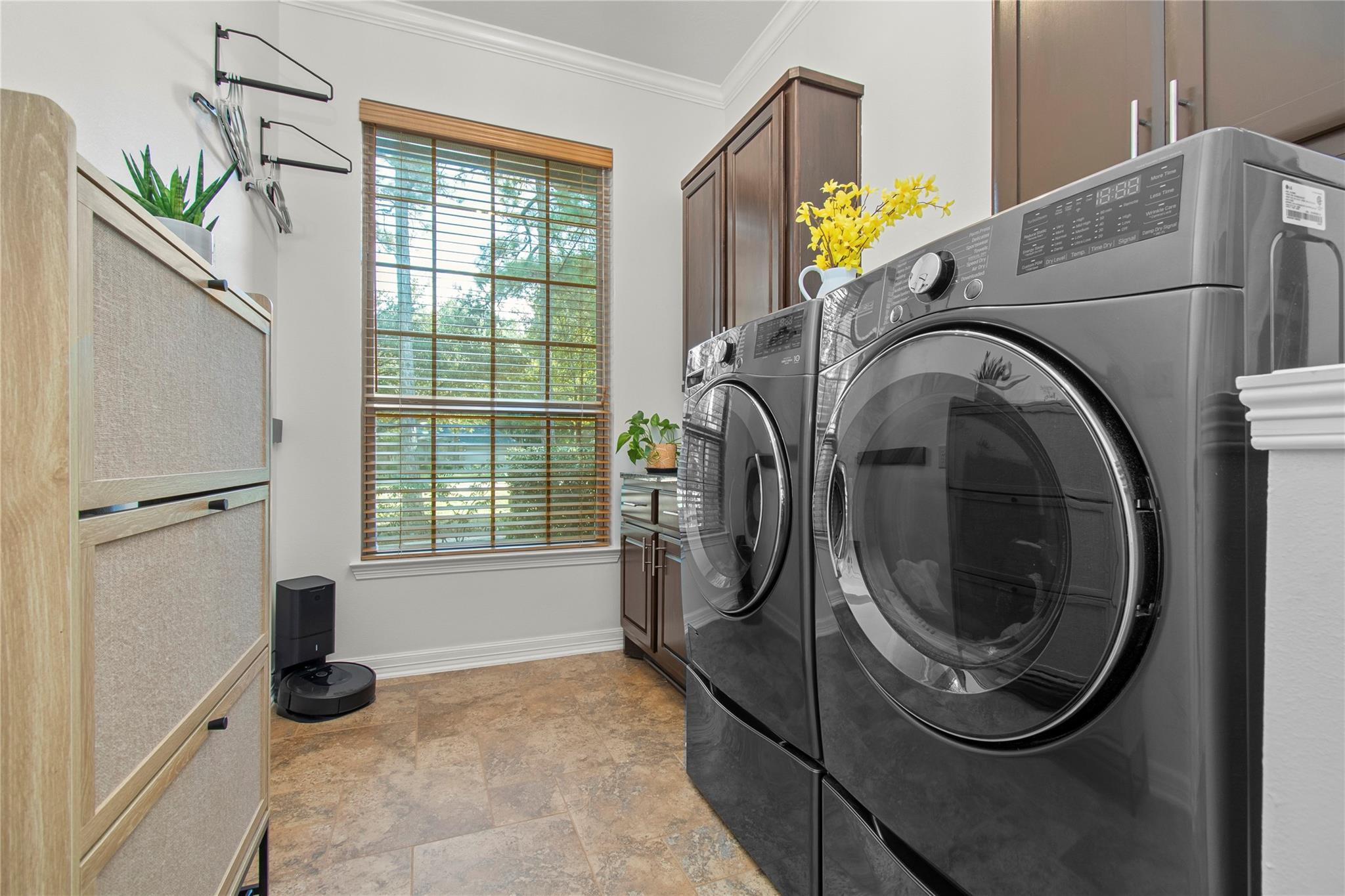 Conroe, Texas, 77302, United States, 4 Bedrooms Bedrooms, ,3 BathroomsBathrooms,Residential,Forsale,2010633