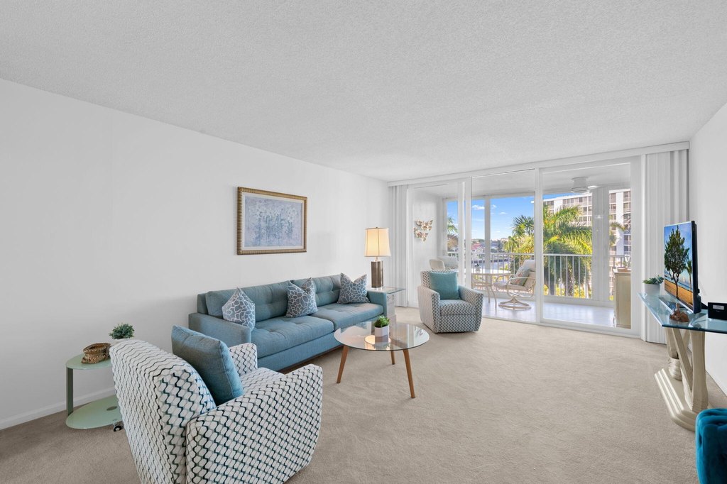 Highland Beach, Florida, 33487, United States, 2 Bedrooms Bedrooms, ,2 BathroomsBathrooms,Residential,Forsale,2010672