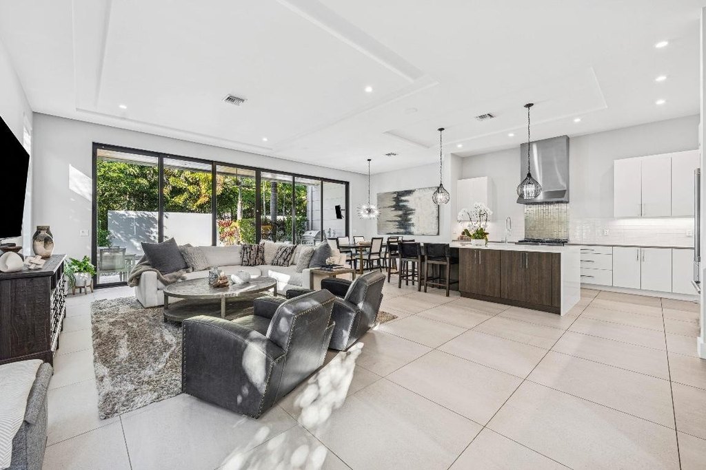 Delray Beach, Florida, 33483, United States, 3 Bedrooms Bedrooms, ,3.5 BathroomsBathrooms,Residential,Forsale,2010666