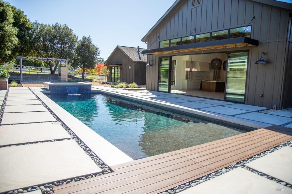 Santa Rosa, California, 95403, United States, 4 Bedrooms Bedrooms, ,6 BathroomsBathrooms,Residential,Forsale,1985918