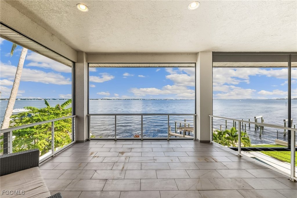 Cape Coral, Florida, 33904, United States, 5 Bedrooms Bedrooms, ,5.5 BathroomsBathrooms,Residential,Forsale,1971934