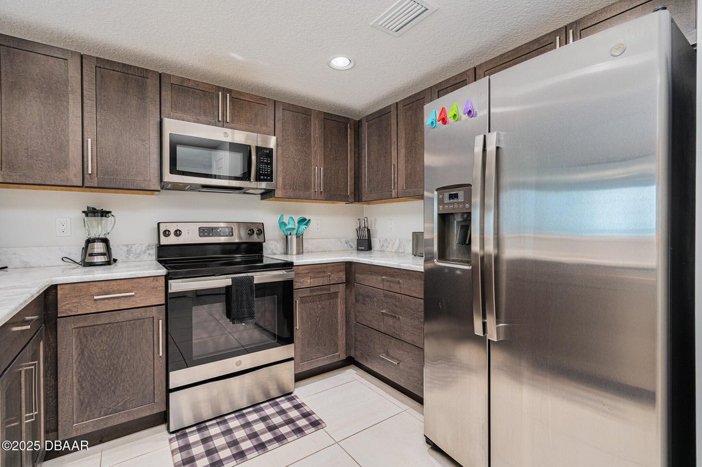 Daytona Beach Shores, Florida, 32118, United States, 3 Bedrooms Bedrooms, ,2 BathroomsBathrooms,Residential,Forsale,1990151