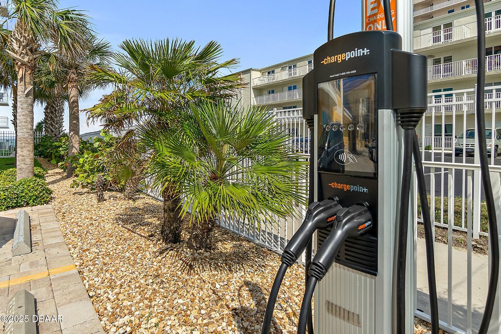 Daytona Beach Shores, Florida, 32118, United States, 3 Bedrooms Bedrooms, ,2 BathroomsBathrooms,Residential,Forsale,1990151