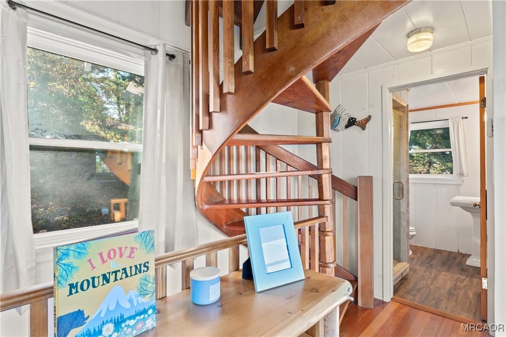 Lake Arrowhead, California, 92352, United States, 2 Bedrooms Bedrooms, ,2 BathroomsBathrooms,Residential,Forsale,1971035