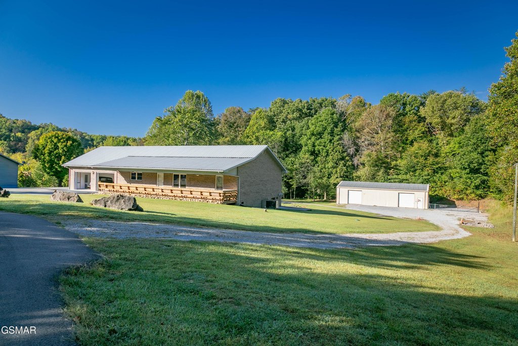 Sevierville, Tennessee, 37862, United States, 3 Bedrooms Bedrooms, ,2 BathroomsBathrooms,Residential,Forsale,1973584