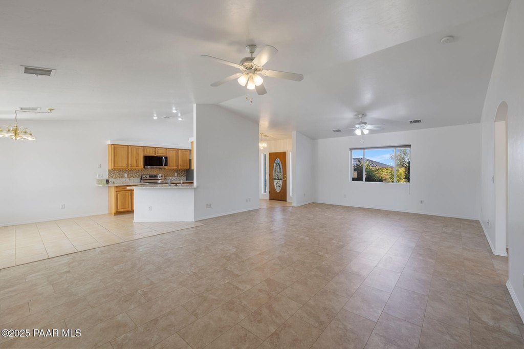 Chino Valley, Arizona, 86323, United States, 3 Bedrooms Bedrooms, ,2 BathroomsBathrooms,Residential,Forsale,1994067