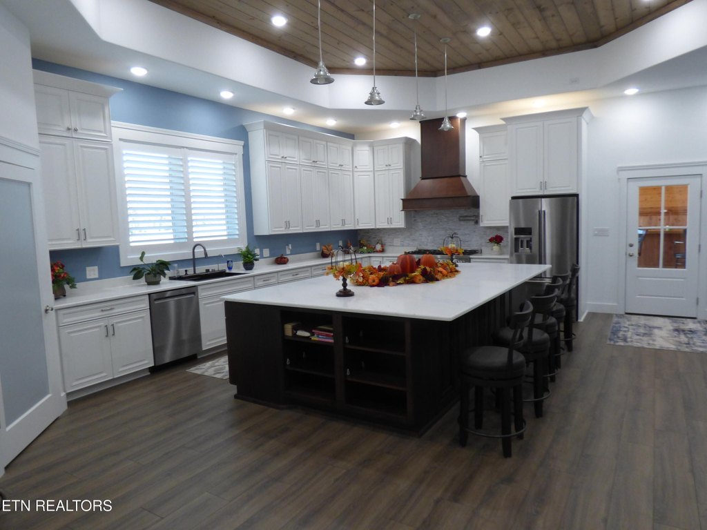 Crossville, Tennessee, 38572, United States, 2 Bedrooms Bedrooms, ,2.5 BathroomsBathrooms,Residential,Forsale,1996593