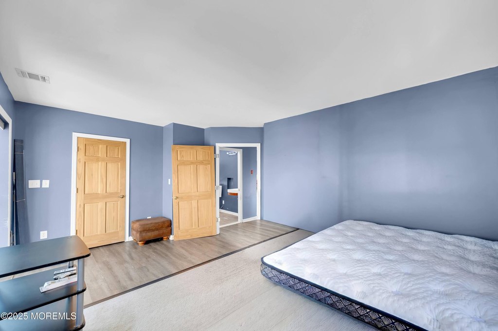 Manasquan, New Jersey, 08736, United States, 2 Bedrooms Bedrooms, ,1 BathroomBathrooms,Residential,Forsale,1984552