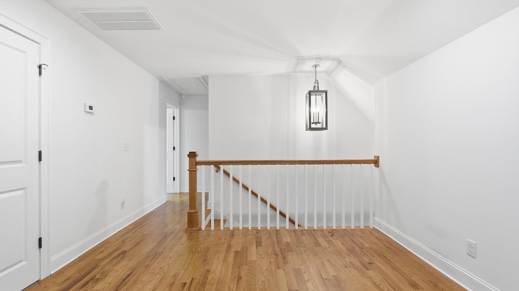 Signal Mountain, Tennessee, 37377, United States, 4 Bedrooms Bedrooms, ,3.5 BathroomsBathrooms,Residential,Forsale,2011259