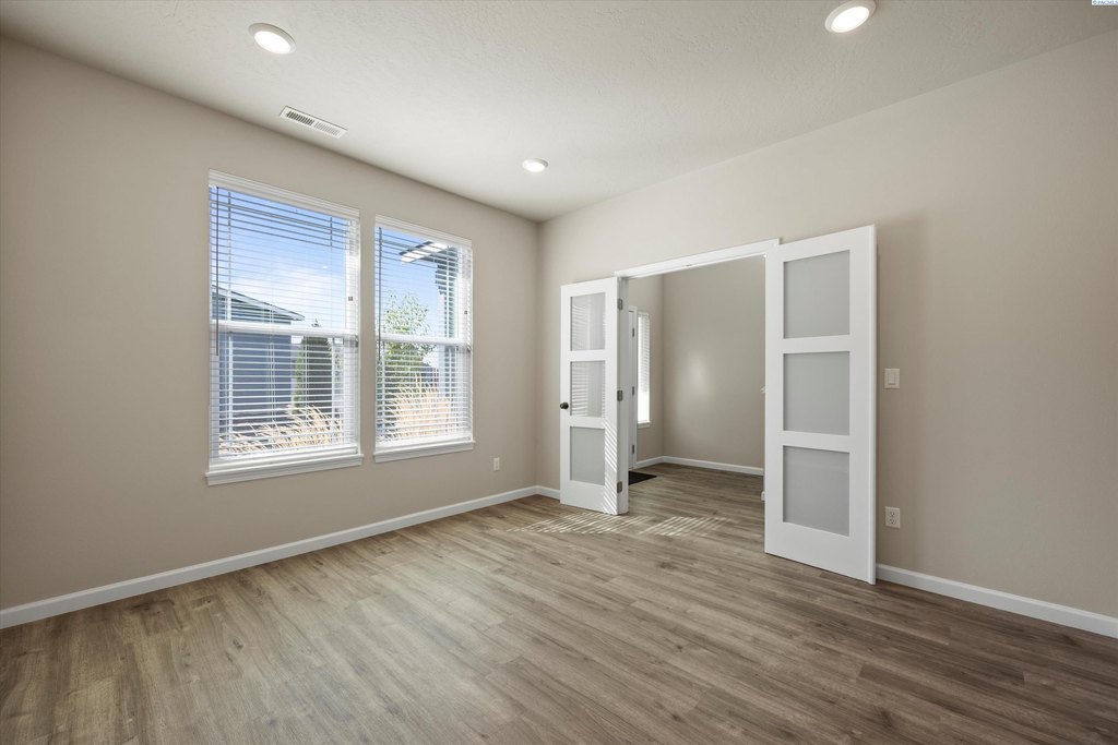 Richland, Washington, 99352, United States, 4 Bedrooms Bedrooms, ,2.5 BathroomsBathrooms,Residential,Forsale,1990696