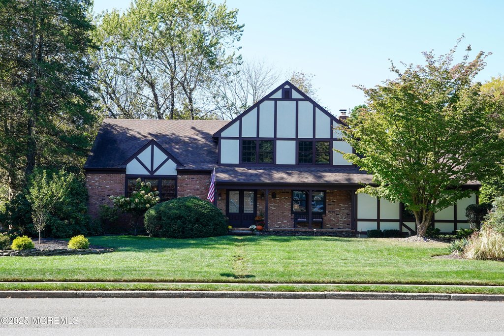 Red Bank, New Jersey, 07701, United States, 5 Bedrooms Bedrooms, ,3 BathroomsBathrooms,Residential,Forsale,1984553