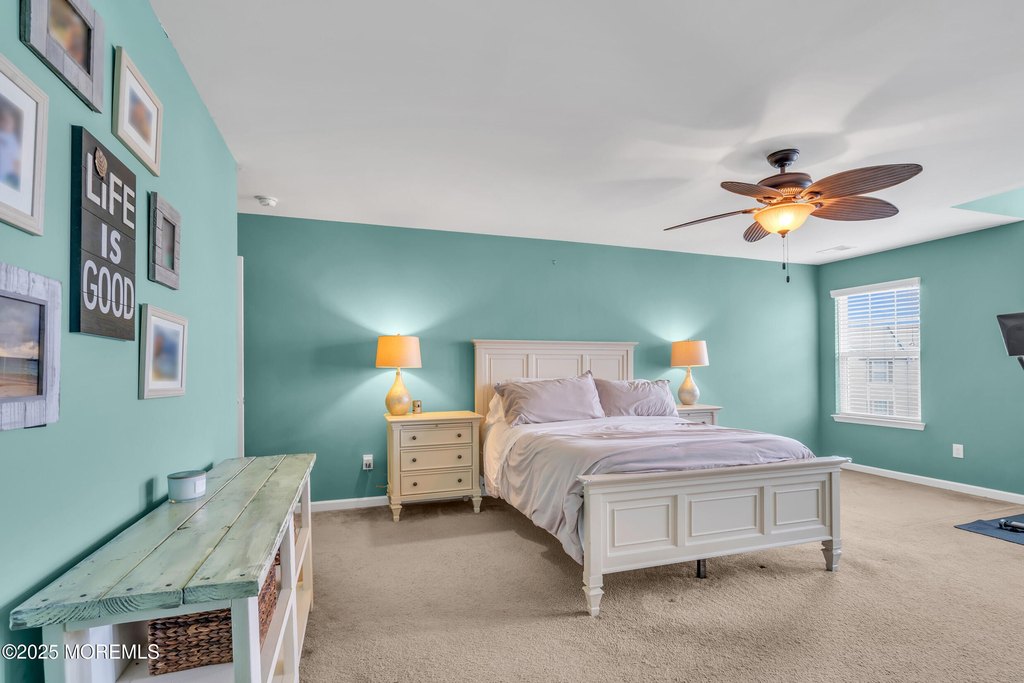 Tinton Falls, New Jersey, 07753, United States, 2 Bedrooms Bedrooms, ,2.5 BathroomsBathrooms,Residential,Forsale,1994029