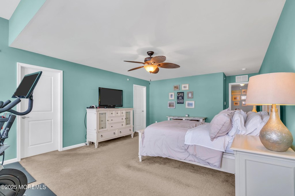 Tinton Falls, New Jersey, 07753, United States, 2 Bedrooms Bedrooms, ,2.5 BathroomsBathrooms,Residential,Forsale,1994029