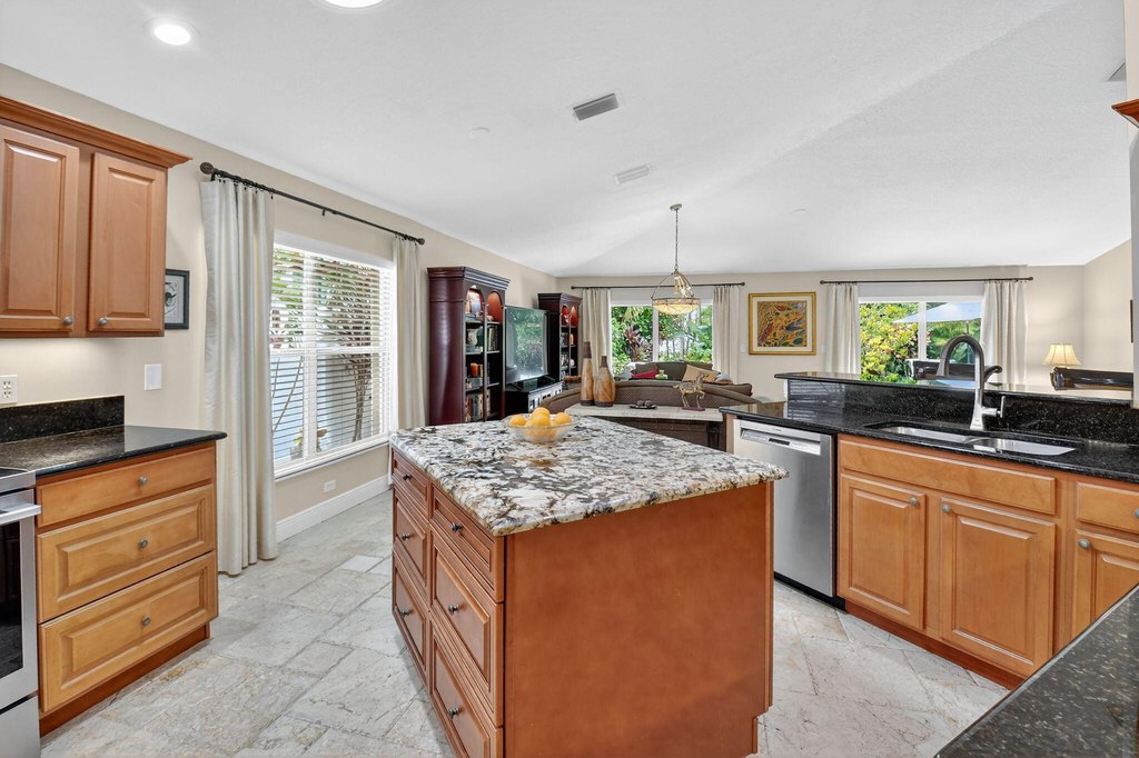 Delray Beach, Florida, 33444, United States, 3 Bedrooms Bedrooms, ,2 BathroomsBathrooms,Residential,Forsale,1969907