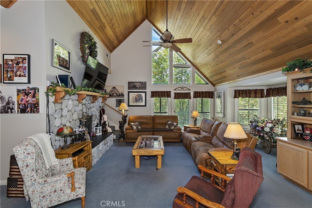 Lake Arrowhead, California, 92352, United States, 3 Bedrooms Bedrooms, ,2.5 BathroomsBathrooms,Residential,Forsale,2004863