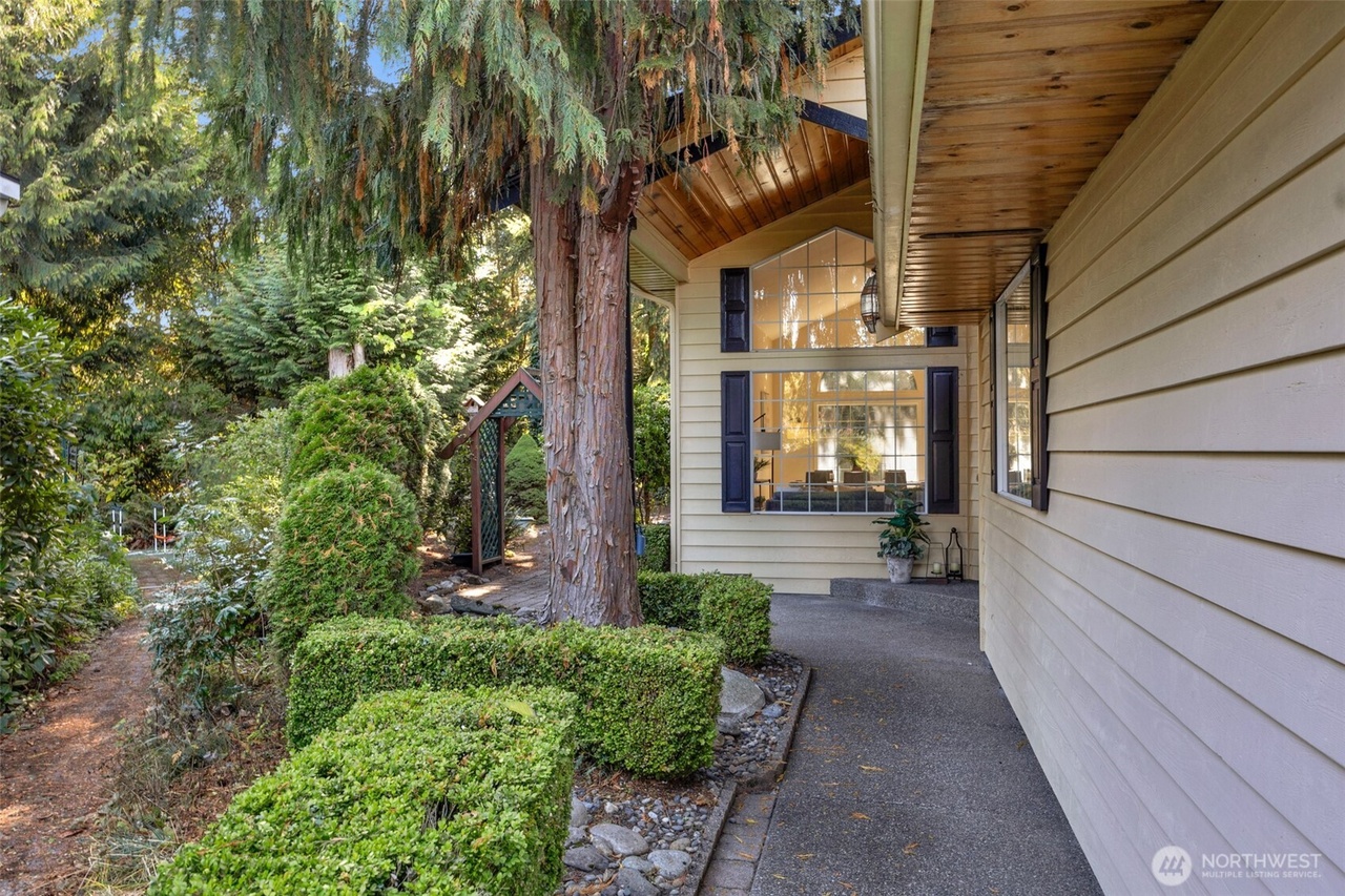 Everett, Washington, 98208, United States, 3 Bedrooms Bedrooms, ,2 BathroomsBathrooms,Residential,Forsale,1965889