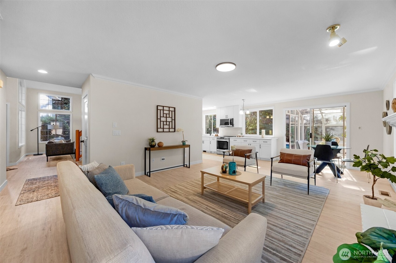 Everett, Washington, 98208, United States, 3 Bedrooms Bedrooms, ,2 BathroomsBathrooms,Residential,Forsale,1965889