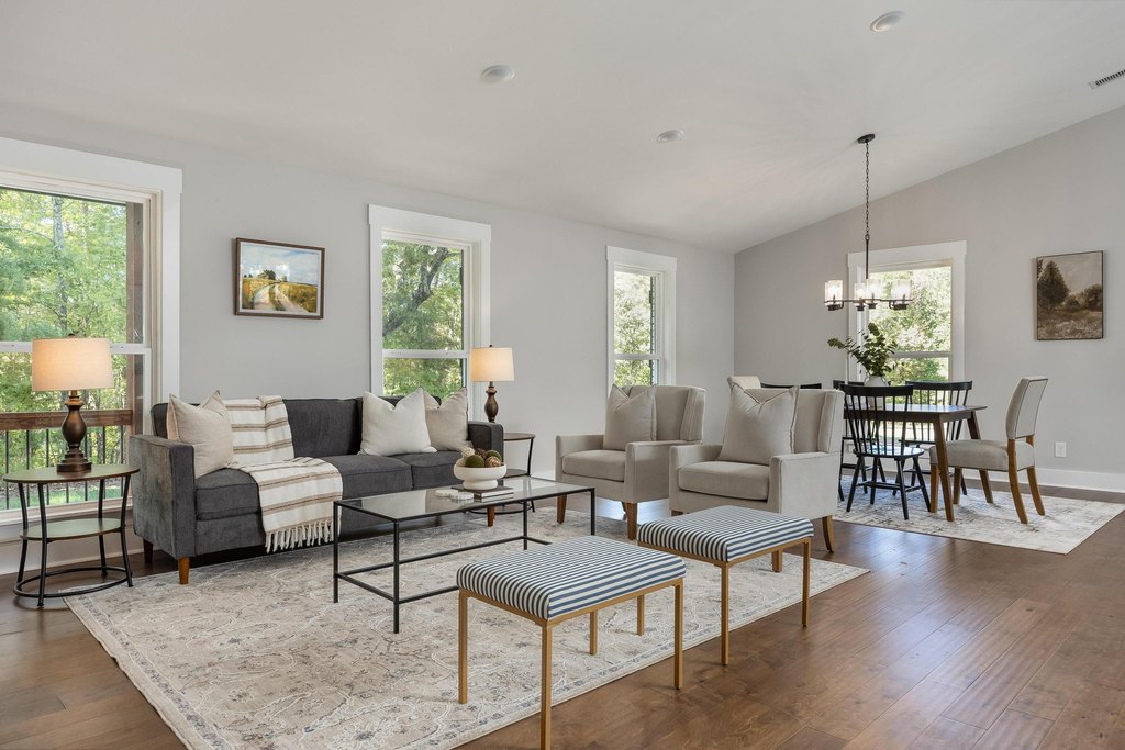 Hixson, Tennessee, 37343, United States, 4 Bedrooms Bedrooms, ,3 BathroomsBathrooms,Residential,Forsale,1995334