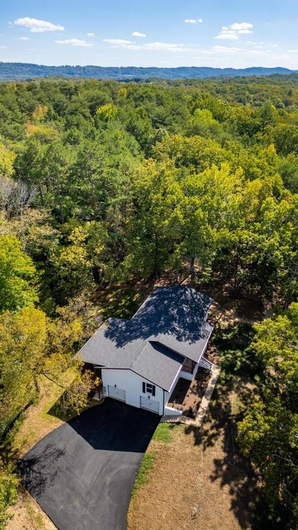 Hixson, Tennessee, 37343, United States, 4 Bedrooms Bedrooms, ,3 BathroomsBathrooms,Residential,Forsale,1995334