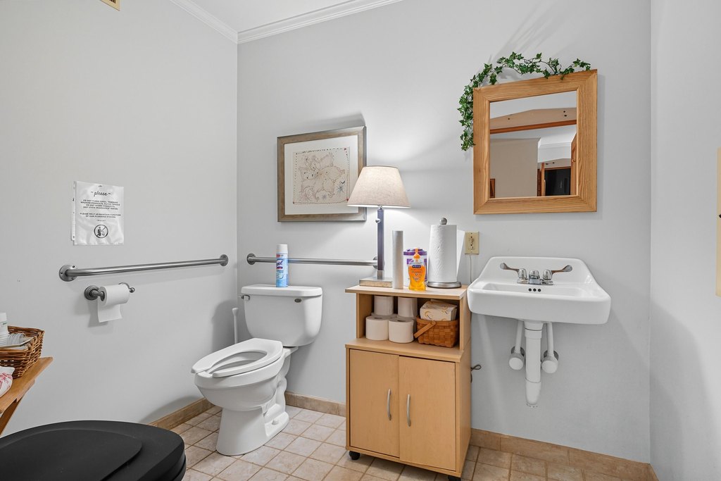 Hallowell, Maine, 04347, United States, ,Residential,Forsale,2002425