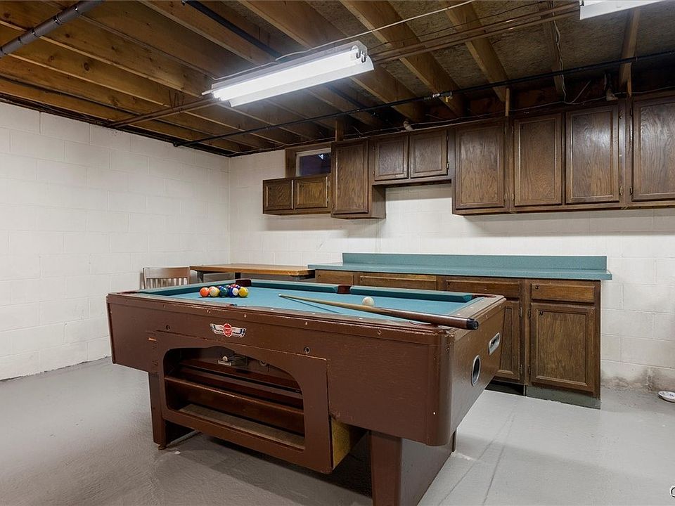 Eagle Bay, New York, 13331, United States, 3 Bedrooms Bedrooms, ,2 BathroomsBathrooms,Residential,Forsale,1969693