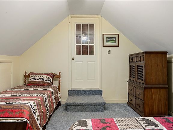 Eagle Bay, New York, 13331, United States, 3 Bedrooms Bedrooms, ,2 BathroomsBathrooms,Residential,Forsale,1969693