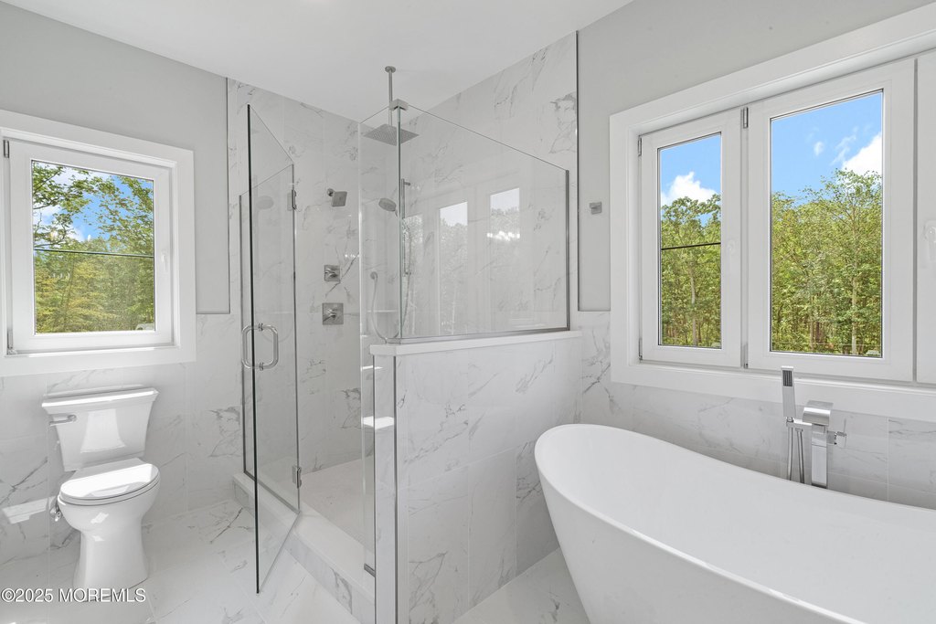 Howell, New Jersey, 07731, United States, 6 Bedrooms Bedrooms, ,5.5 BathroomsBathrooms,Residential,Forsale,1984568