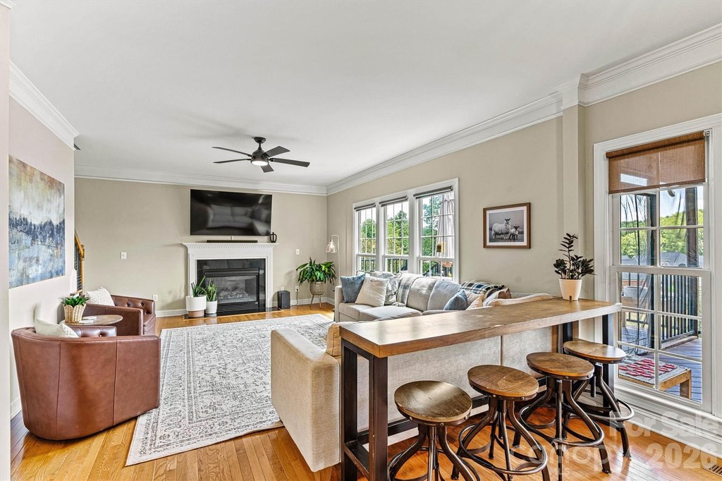 Denver, North Carolina, 28037, United States, 6 Bedrooms Bedrooms, ,5 BathroomsBathrooms,Residential,Forsale,2004076