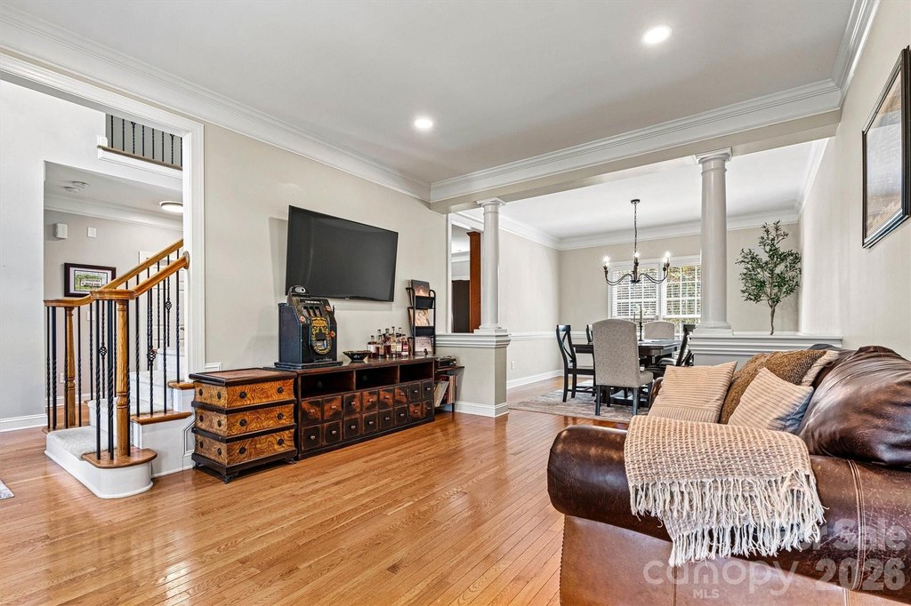 Denver, North Carolina, 28037, United States, 6 Bedrooms Bedrooms, ,5 BathroomsBathrooms,Residential,Forsale,2004076