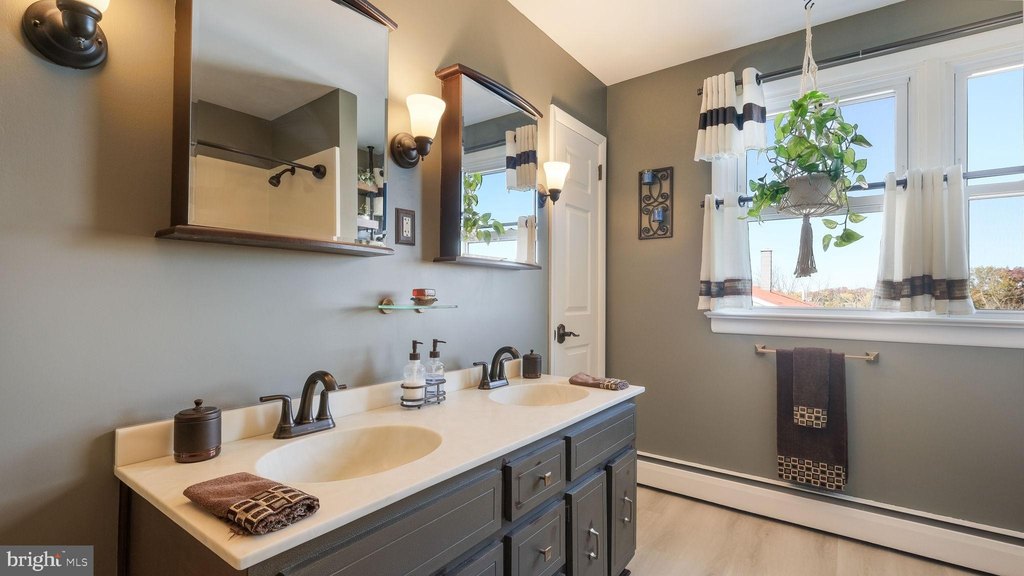 PIPERSVILLE, Pennsylvania, 18947, United States, ,Commercial,Forsale,1952861