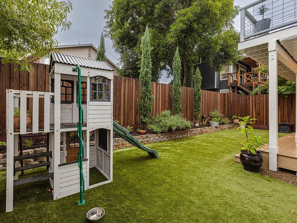 Rohnert Park, California, 94928, United States, 3 Bedrooms Bedrooms, ,2 BathroomsBathrooms,Residential,Forsale,1985923