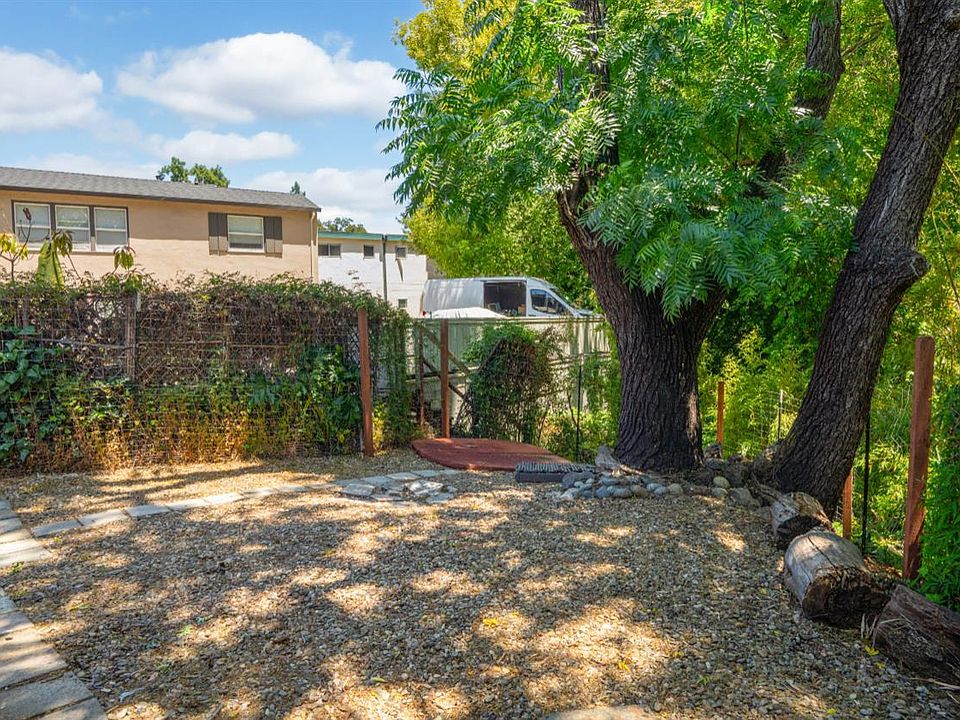 San Anselmo, California, 94960, United States, 2 Bedrooms Bedrooms, ,2 BathroomsBathrooms,Residential,Forsale,1985926