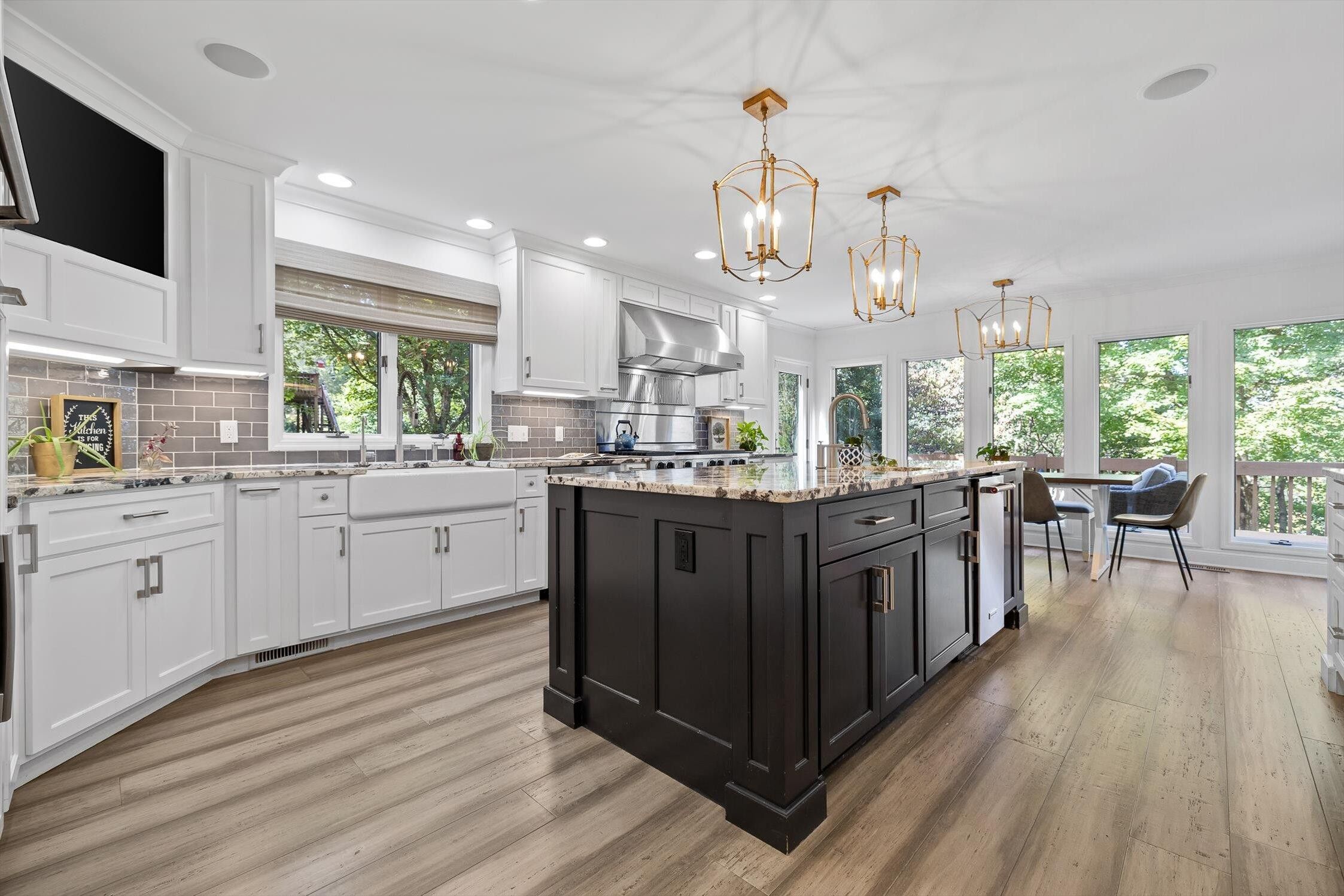 Ooltewah, Tennessee, 37363, United States, 5 Bedrooms Bedrooms, ,5 BathroomsBathrooms,Residential,Forsale,1995307