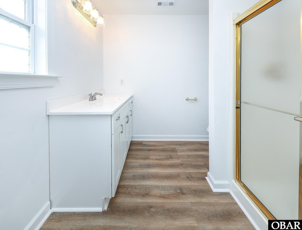 Moyock, North Carolina, 27958, United States, 3 Bedrooms Bedrooms, ,4.5 BathroomsBathrooms,Residential,Forsale,2004882