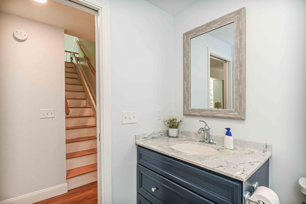 York, Maine, 03909, United States, 3 Bedrooms Bedrooms, ,3 BathroomsBathrooms,Residential,Forsale,1968210