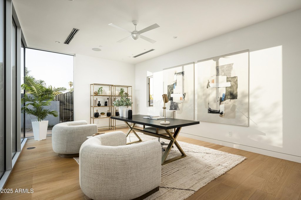 Paradise Valley, Arizona, 85253, United States, 5 Bedrooms Bedrooms, ,6 BathroomsBathrooms,Residential,Forsale,2000265