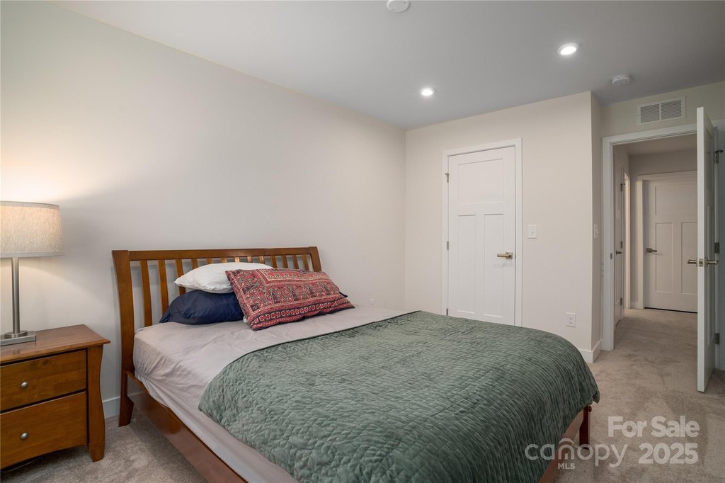 Mooresville, North Carolina, 28117, United States, 3 Bedrooms Bedrooms, ,2.5 BathroomsBathrooms,Residential,Forsale,2004566