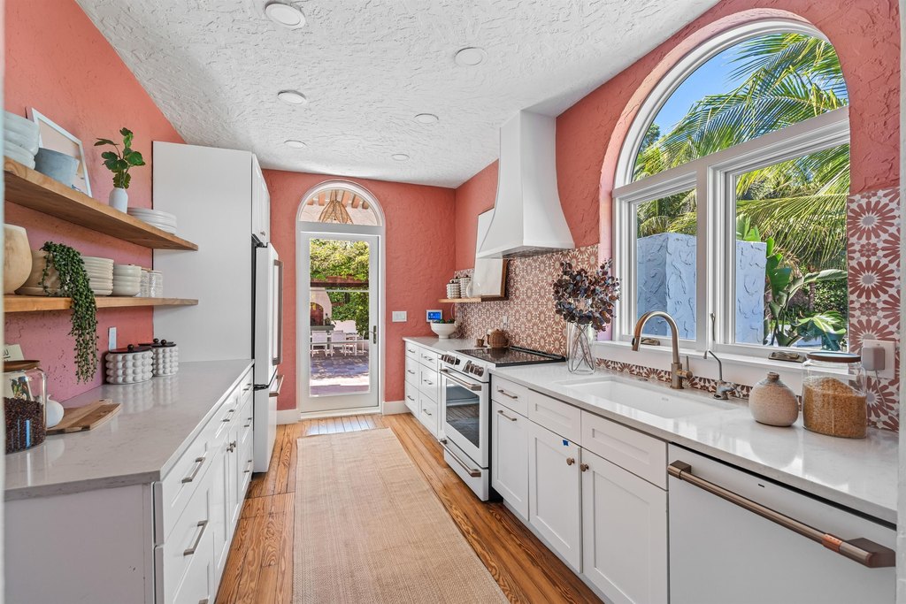 Delray Beach, Florida, 33444, United States, 3 Bedrooms Bedrooms, ,3.5 BathroomsBathrooms,Residential,Forsale,2009925