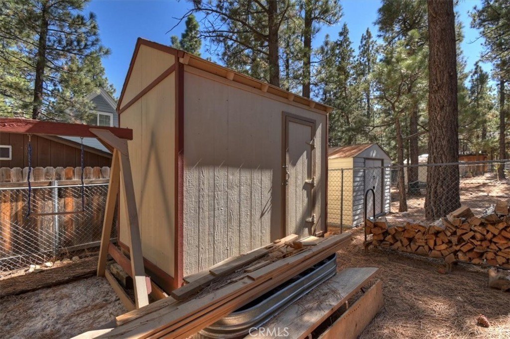 Big Bear, California, 92314, United States, 4 Bedrooms Bedrooms, ,2 BathroomsBathrooms,Residential,Forsale,1992749