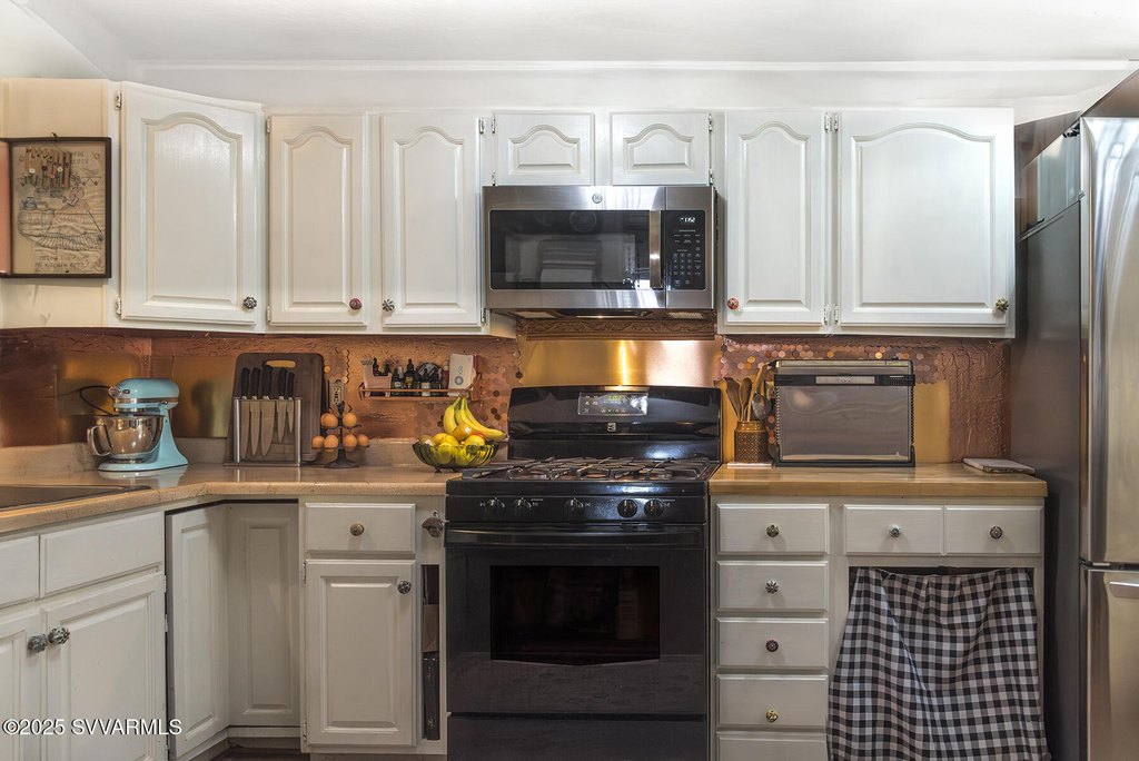 Sedona, Arizona, 86336, United States, 2 Bedrooms Bedrooms, ,1 BathroomBathrooms,Residential,Forsale,2004626