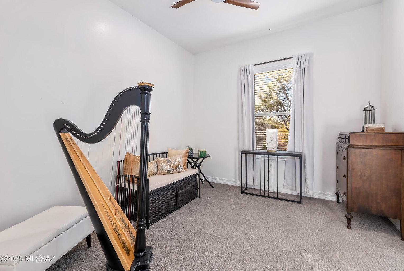 Tucson, Arizona, 85737, United States, 3 Bedrooms Bedrooms, ,4 BathroomsBathrooms,Residential,Forsale,1990093