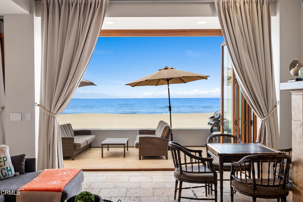 Oxnard, California, 93035, United States, 5 Bedrooms Bedrooms, ,4.5 BathroomsBathrooms,Residential,Forsale,2004315