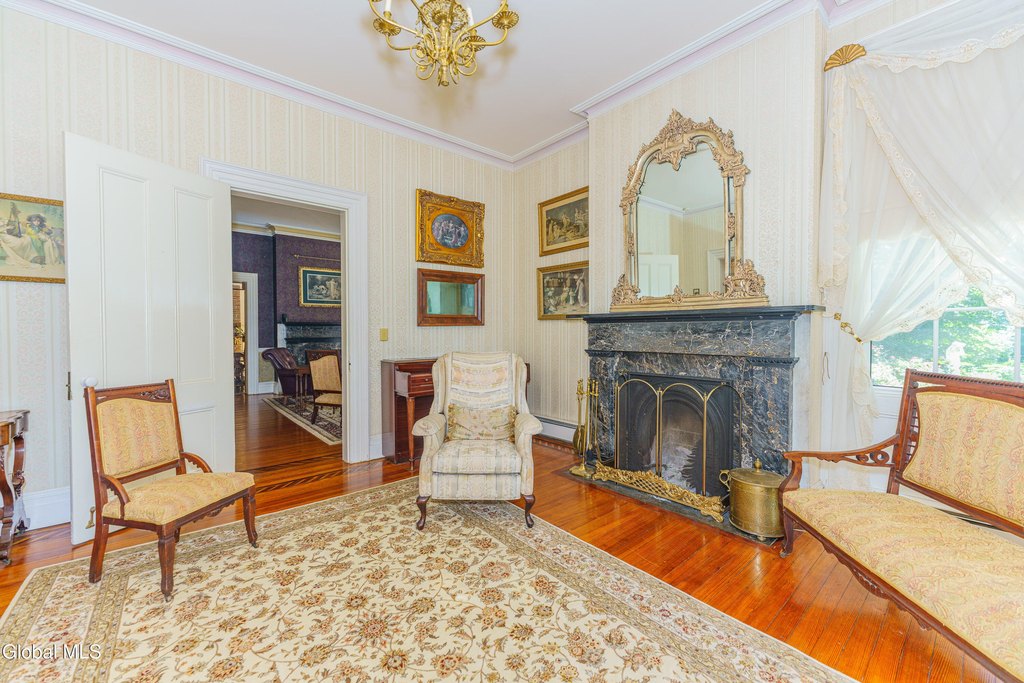 Schodack Landing, New York, 12156, United States, 7 Bedrooms Bedrooms, ,3 BathroomsBathrooms,Residential,Forsale,1953151