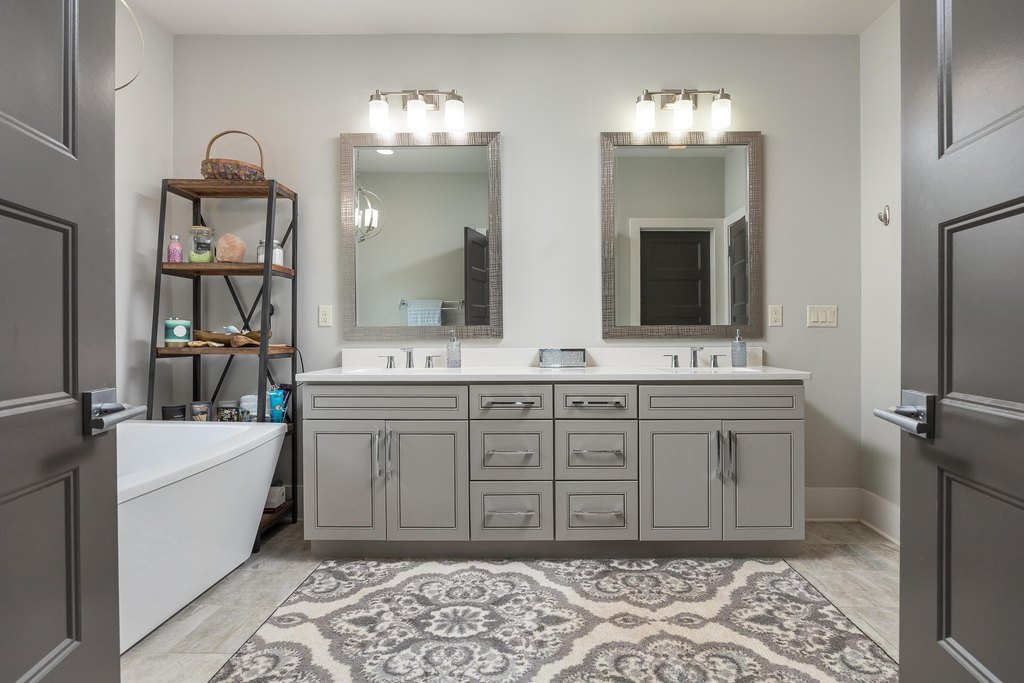 Harrison, Tennessee, 37341, United States, 4 Bedrooms Bedrooms, ,2.5 BathroomsBathrooms,Residential,Forsale,1922197